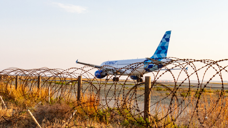 קובלט אייר משפרת את חווית הטיסה. מטוס החברה בלרנקה. צילום Depositphotos