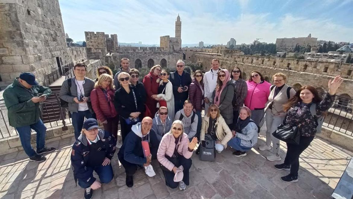 משרד התיירות: "לפתוח עוד החורף קו לשדה התעופה רמון מרוסיה"