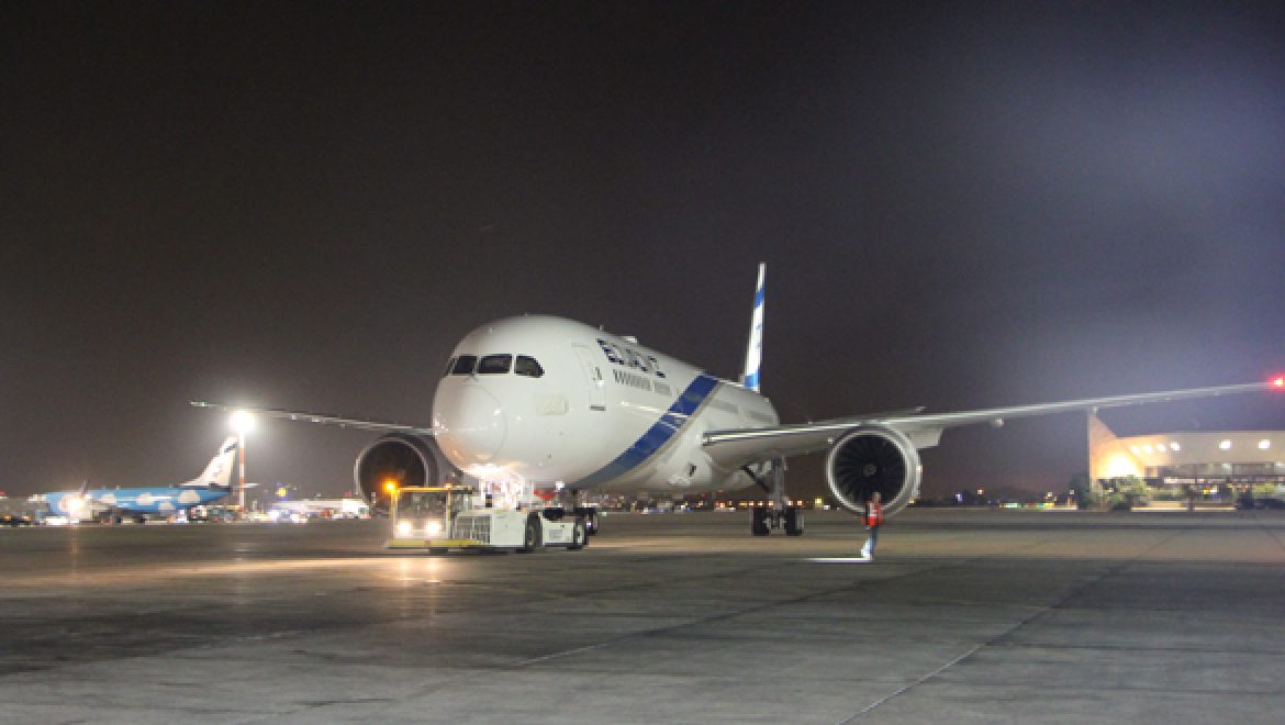 "חיפה" – מטוס הדרימליינר הרביעי של אל על נחת בישראל