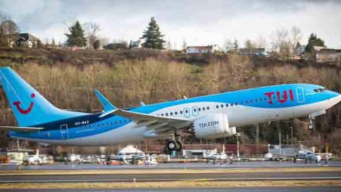 TUI חוגגת את קבלת מטוס הבואינג 737   8 MAX